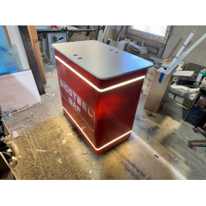 Промостойка с линейной подсветкой из ПВХ Промостойка с линейной подсветкой из ПВХ